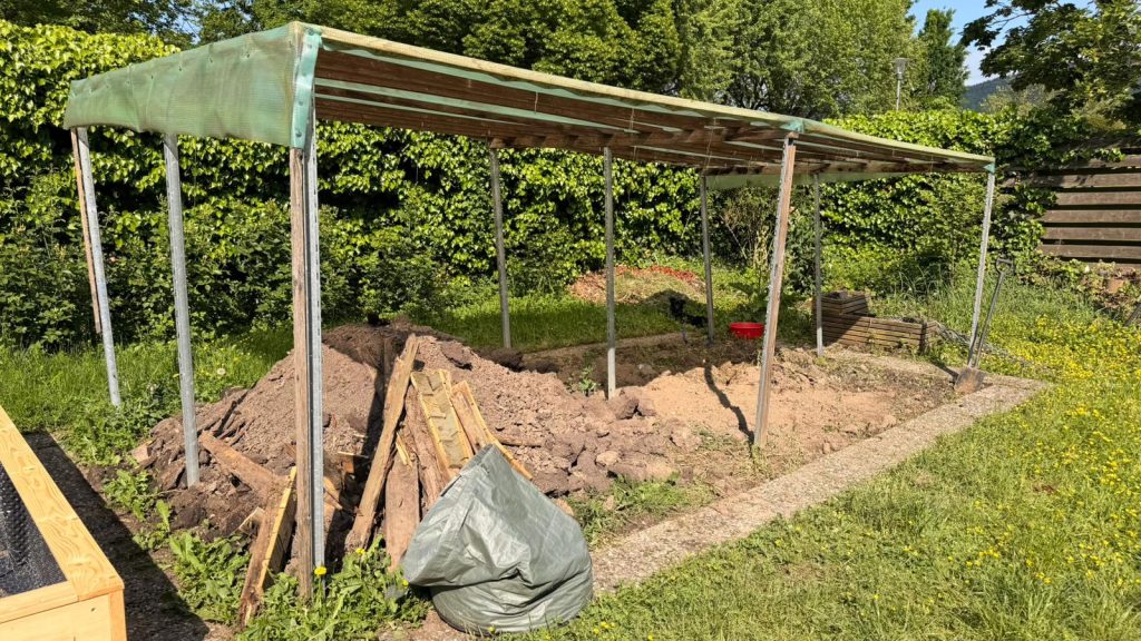 Tomatenplantage unbepflanzt